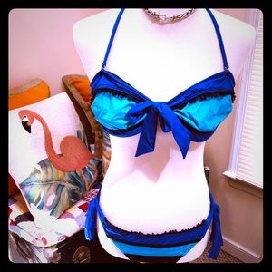 Kenneth Cole Bikini size Large